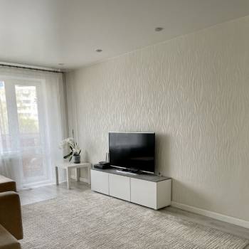 Продается Многокомнатная квартира, 104 м²