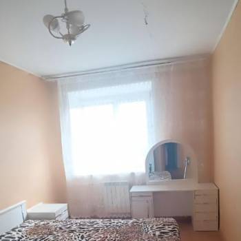 Сдается Многокомнатная квартира, 60 м²