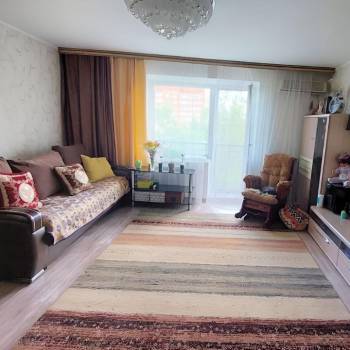 Продается Многокомнатная квартира, 92,8 м²