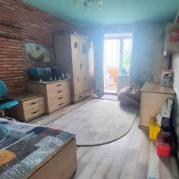 Продается Многокомнатная квартира, 92,8 м²