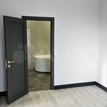 Продается 2-х комнатная квартира, 543 м²