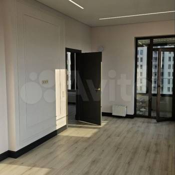 Продается 2-х комнатная квартира, 543 м²