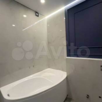 Продается 2-х комнатная квартира, 543 м²