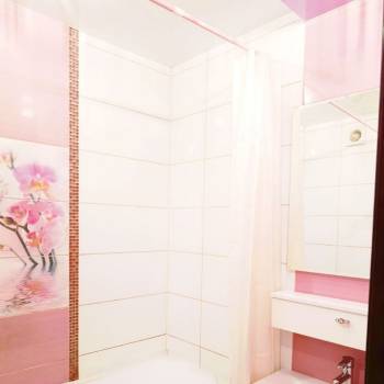 Продается Многокомнатная квартира, 80 м²