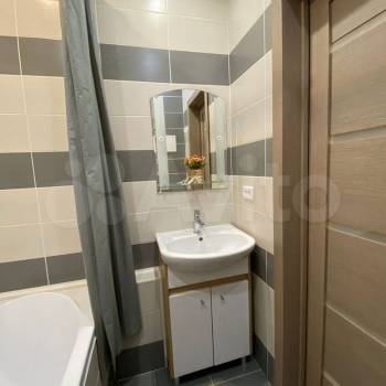 Продается 1-комнатная квартира, 35 м²