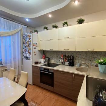 Продается Многокомнатная квартира, 78,9 м²