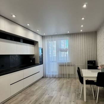 Продается 2-х комнатная квартира, 77,1 м²