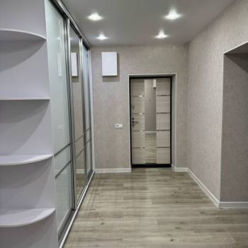 Продается 2-х комнатная квартира, 77,1 м²