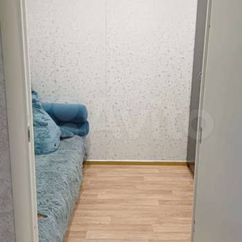 Продается 1-комнатная квартира, 35 м²