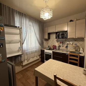 Продается 1-комнатная квартира, 35 м²