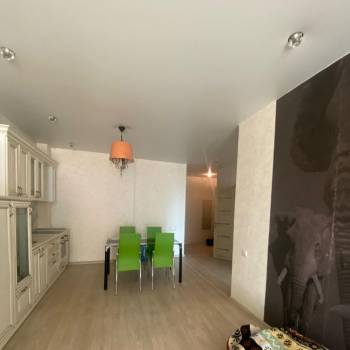 Сдается 2-х комнатная квартира, 70 м²