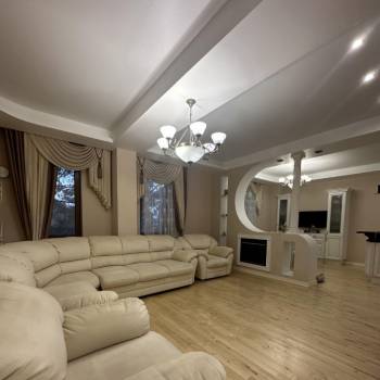 Продается 2-х комнатная квартира, 85 м²