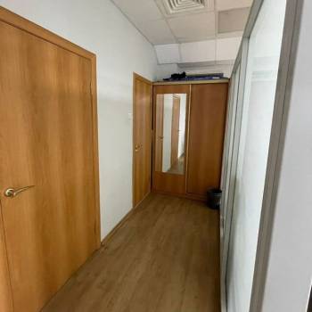 Сдается Нежилое помещение, 122 м²