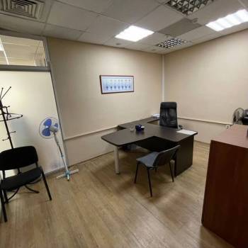 Сдается Нежилое помещение, 122 м²