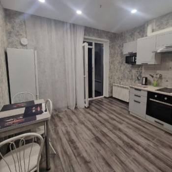Продается 1-комнатная квартира, 42,9 м²