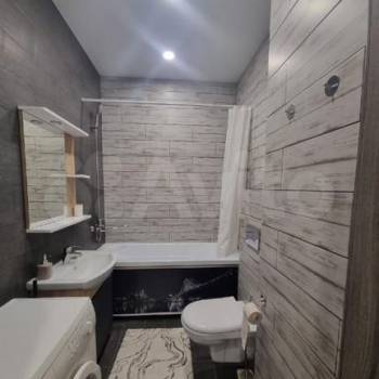 Продается 1-комнатная квартира, 42,9 м²