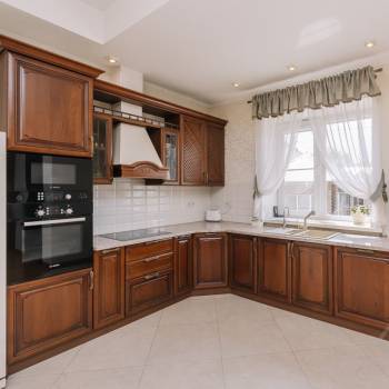 Продается Дом, 190 м²