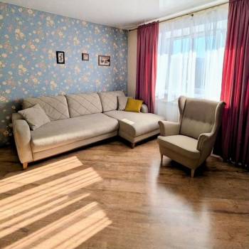 Продается 2-х комнатная квартира, 72,6 м²