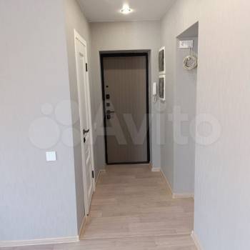 Продается 1-комнатная квартира, 33 м²