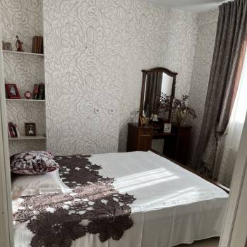 Продается 1-комнатная квартира, 46 м²