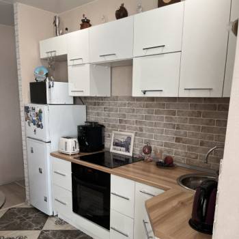Продается 1-комнатная квартира, 46 м²