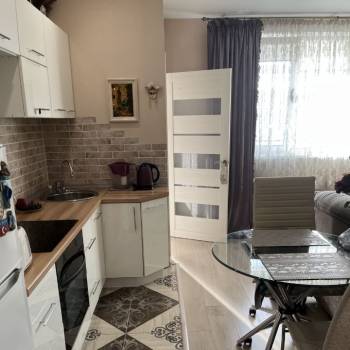 Продается 1-комнатная квартира, 46 м²
