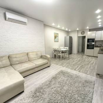 Сдается Многокомнатная квартира, 105 м²