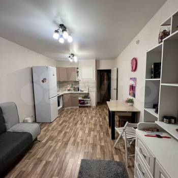 Продается 1-комнатная квартира, 45,7 м²