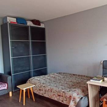 Продается 1-комнатная квартира, 37 м²