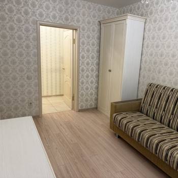 Сдается 1-комнатная квартира, 39 м²