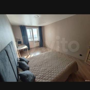 Продается 2-х комнатная квартира, 72,7 м²