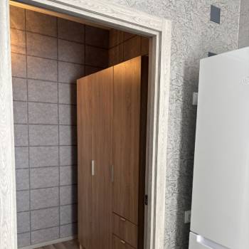 Продается 1-комнатная квартира, 42,7 м²