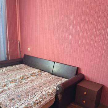 Продается 1-комнатная квартира, 32 м²