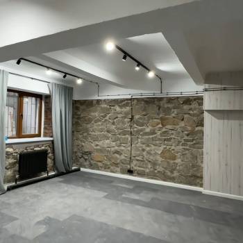 Сдается Нежилое помещение, 140 м²