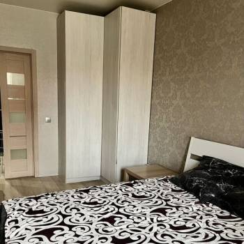 Продается 1-комнатная квартира, 41,8 м²