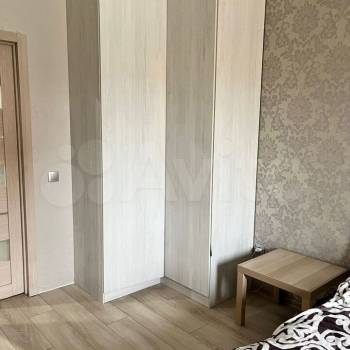 Продается 1-комнатная квартира, 41,8 м²