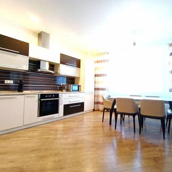 Сдается Многокомнатная квартира, 125 м²