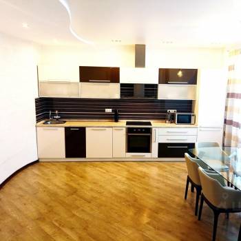 Сдается Многокомнатная квартира, 125 м²