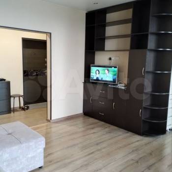 Продается 1-комнатная квартира, 32,7 м²