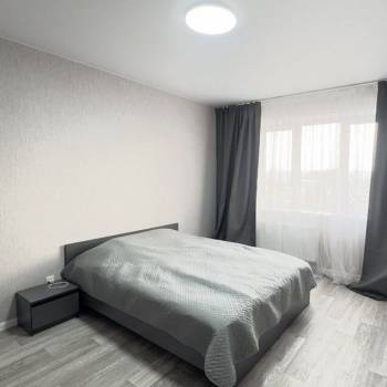 Сдается 1-комнатная квартира, 55 м²