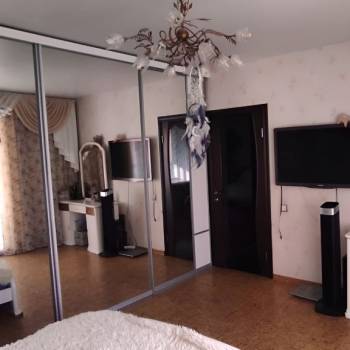 Продается Многокомнатная квартира, 111,6 м²