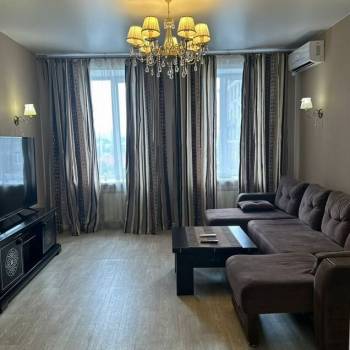 Продается Многокомнатная квартира, 106 м²