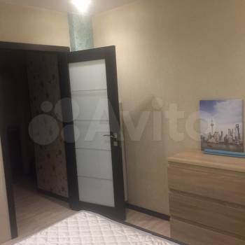 Сдается Многокомнатная квартира, 60 м²