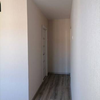 Продается 1-комнатная квартира, 42 м²