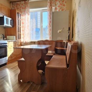 Продается 1-комнатная квартира, 33 м²