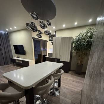 Продается 1-комнатная квартира, 42,2 м²