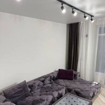 Сдается 1-комнатная квартира, 62 м²