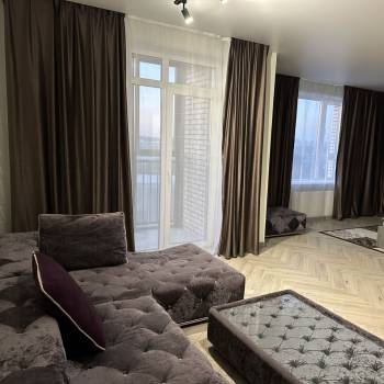 Сдается 1-комнатная квартира, 62 м²