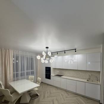 Сдается 1-комнатная квартира, 62 м²