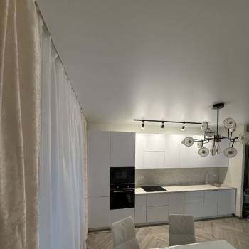 Сдается 1-комнатная квартира, 62 м²